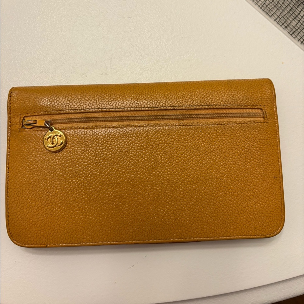 Chanel VintageTimeless caviar wallet on a chain - Picture 7 of 8